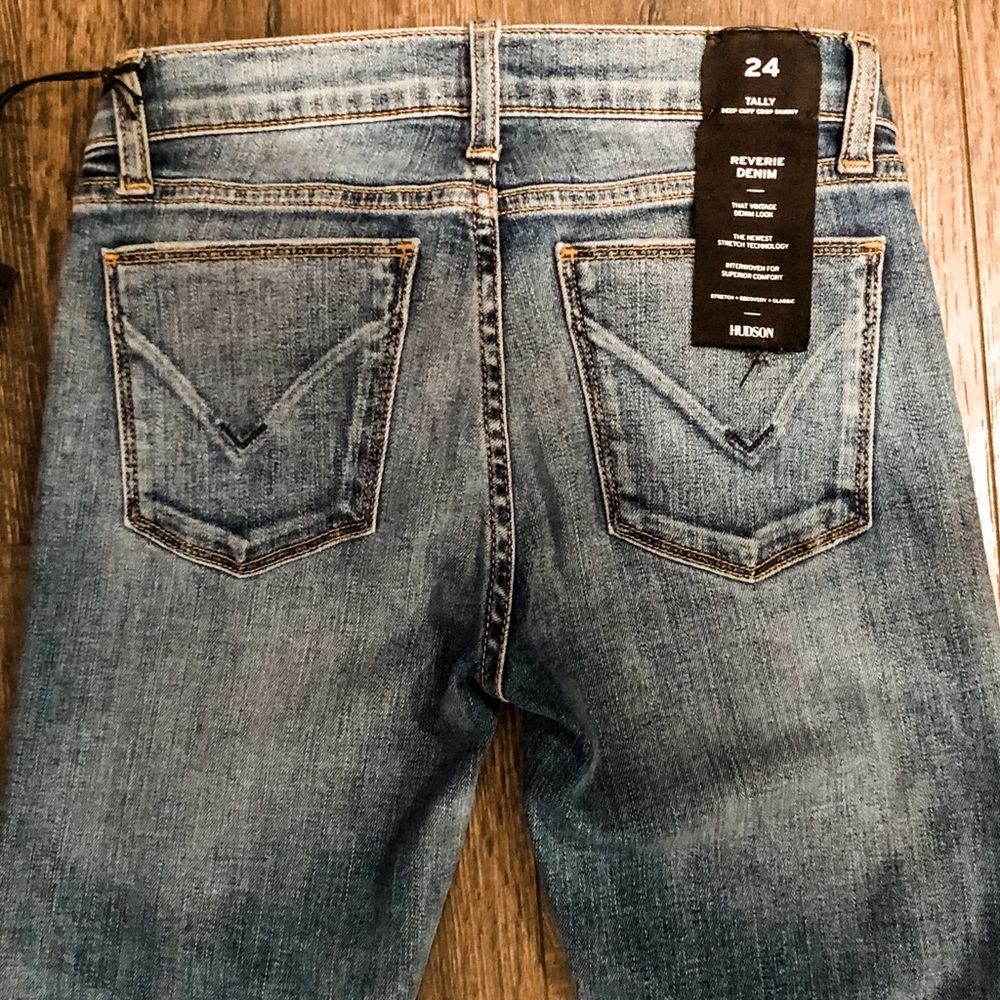 Hudson Tally Deep Cuff Crop Jean